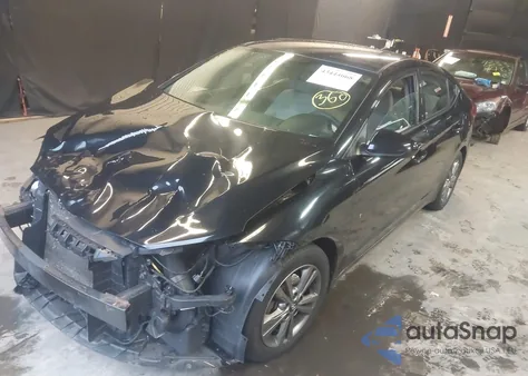 2017 Hyundai Elantra Se z USA, uszkodzony, nr VIN 5NPD84LF9HH128317